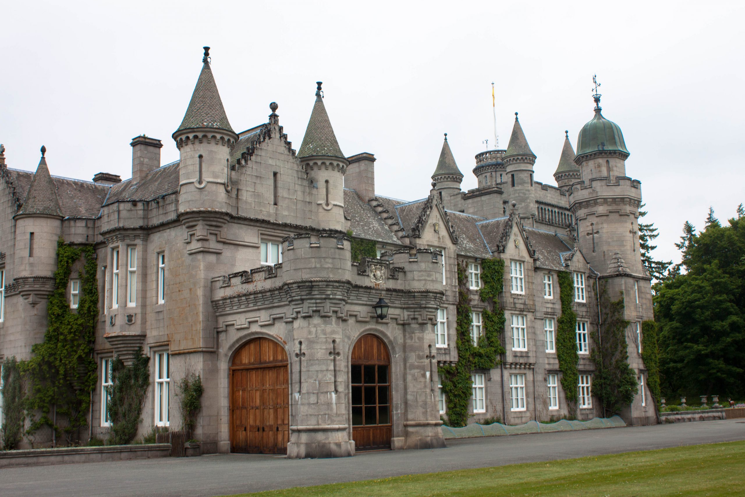 Day 13: The Malt Whisky Trail, Balmoral Castle, and an awesome Edinburgh hotel #HIUK16